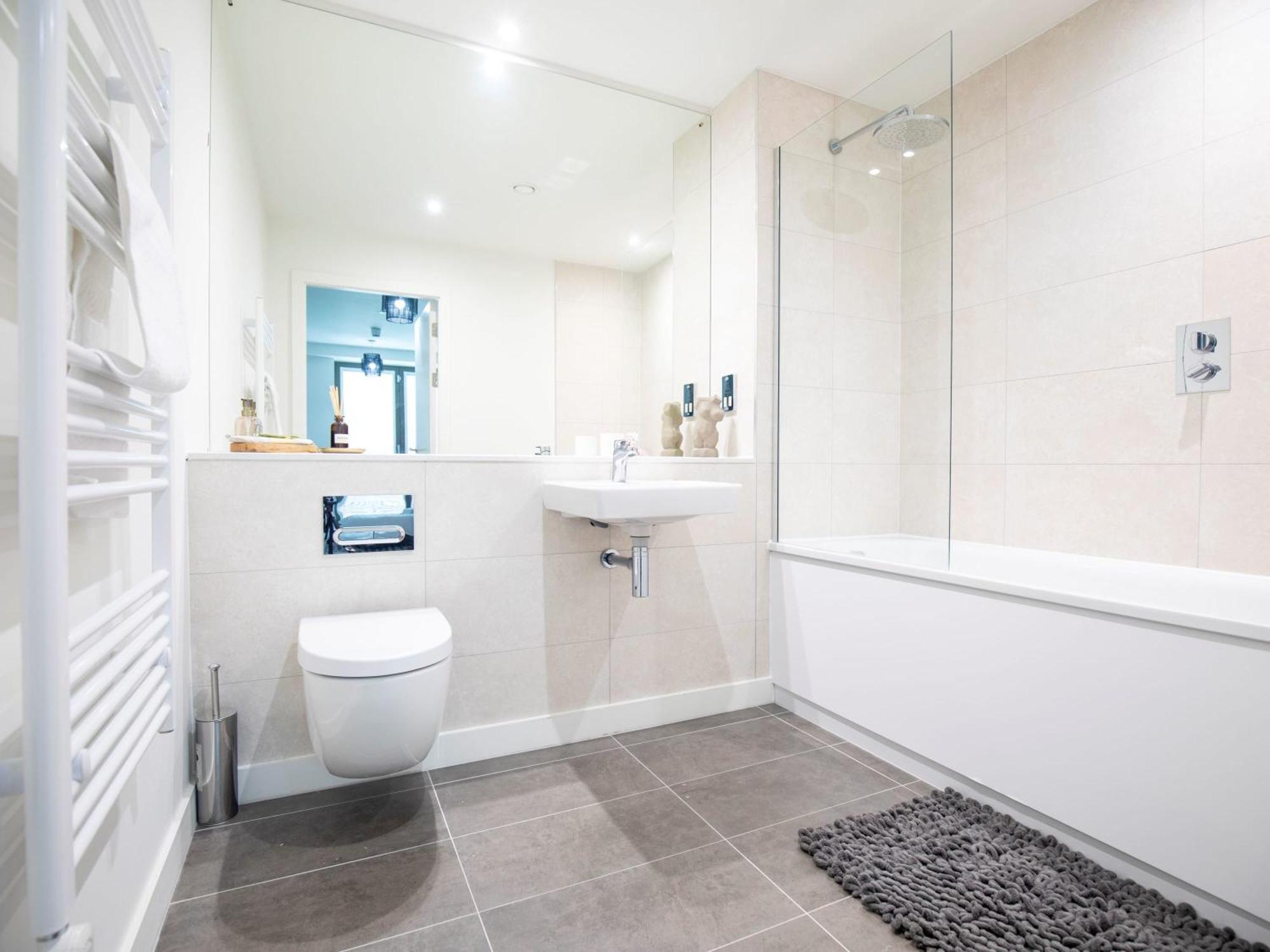 Luxury Free Parking Townhouse Villa Manchester Exterior photo